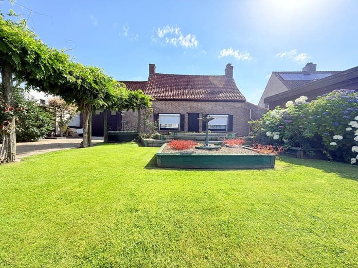 Lichtrijke woning met 2 slaapkamers en zonnige tuin