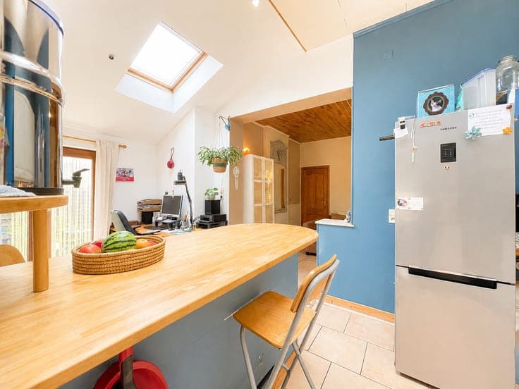 3-bedroom house with garden, 2 bedrooms (potentially 3 or 4)