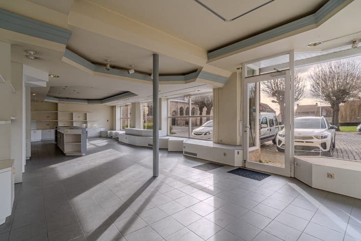 Spacious house with commercial space and office space for s