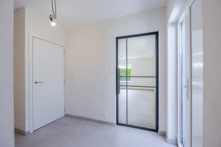 TOTAAL GERENOVEERDE ALLEENSTAANDE WONING met oog voor kwa...