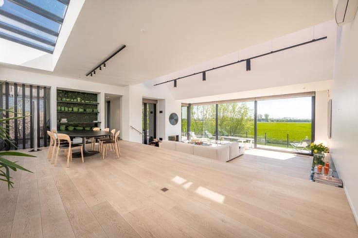 Outstanding fully renovated country house