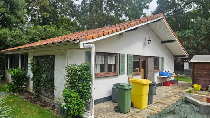 Gelijkvloers landhuis van 89m² op een perceel van 7a89ca