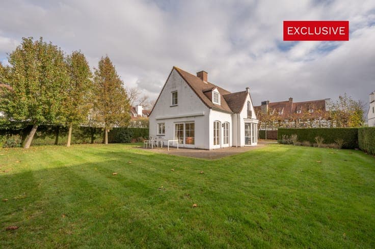 Charming detached villa in a quiet residential area near ...