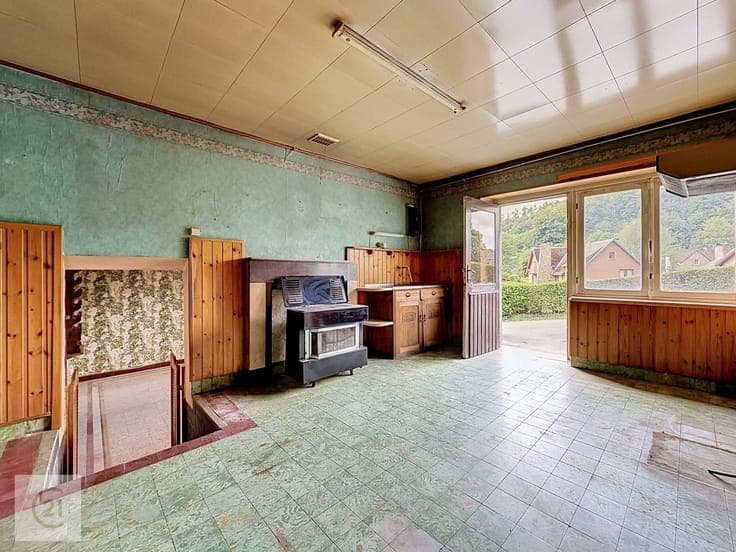 A proximité de toutes les commodités: belle maison en pierre