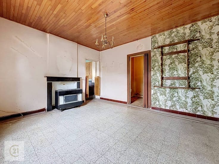 A proximité de toutes les commodités: belle maison en pierre