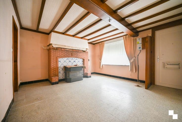 Compleet te renoveren woning / af te breken woning op ran...