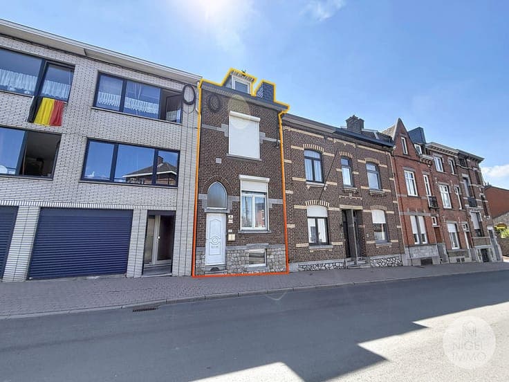 🏡 Pépite à Visé : 4 chambres + 4 garages en plein centre !