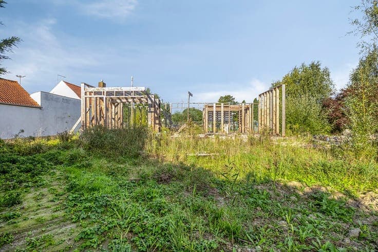 Newly approved home with 7,373 m² of pasture