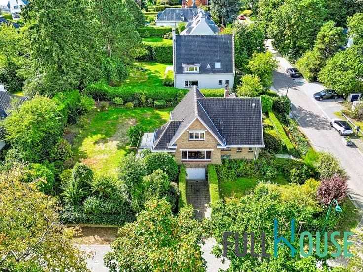 A love-at-first-sight villa in an exceptional neighborhood