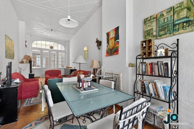 3-bedroom renovation property in a prime location near th...