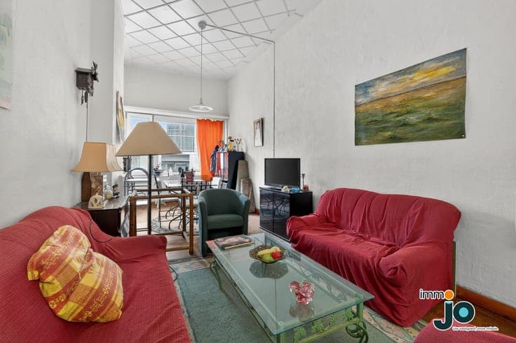 3-bedroom renovation property in a prime location near th...