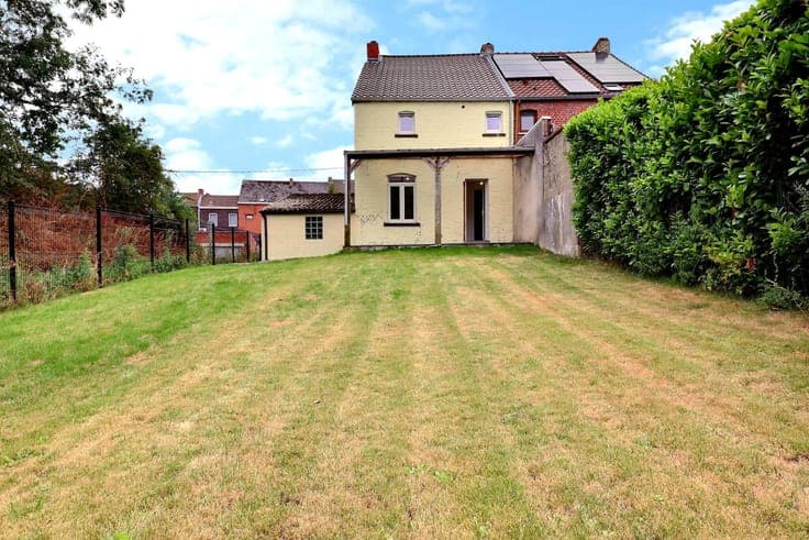 Sale - House Montignies-sur-Sambre - 215,000 €