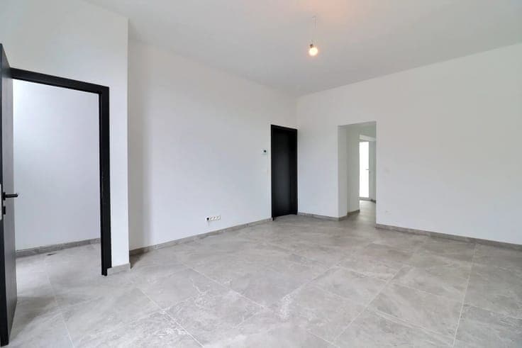 Sale - House Montignies-sur-Sambre - 215,000 €