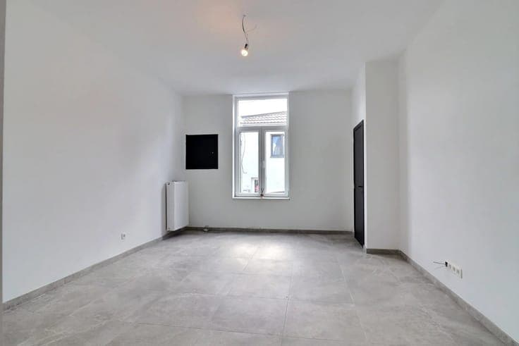 Sale - House Montignies-sur-Sambre - 215,000 €