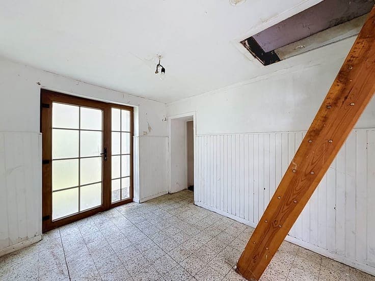 Maison villageoise à rénover entièrement