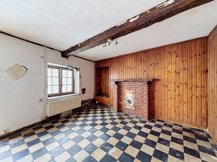 Maison villageoise à rénover entièrement