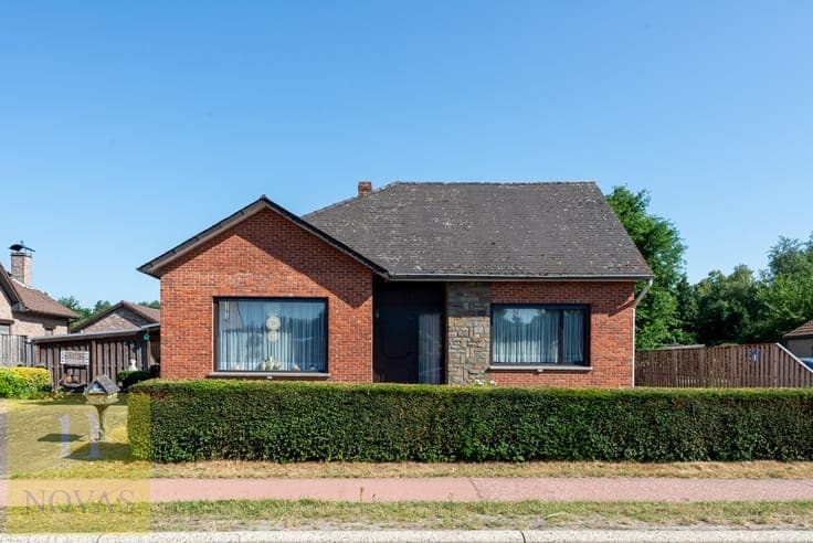 Landelijk gelegen woning op een perceel van 15 are, 23m s...