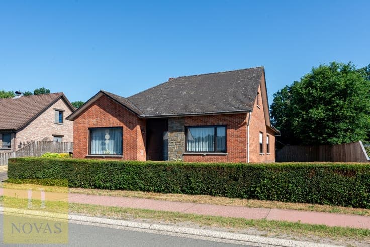 Landelijk gelegen woning op een perceel van 15 are, 23m s...