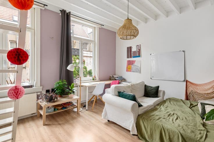 Two charming rear houses with a courtyard in Antwerp