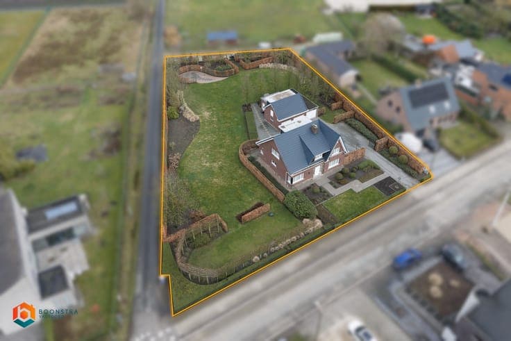 Landelijke woning met 4 slpkrs en tuin op perceel van 293...