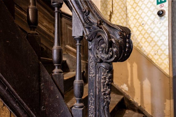 Mansion to renovate in the heart of Aalst!