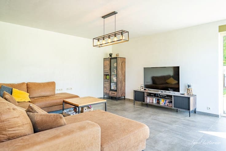 Beautiful estate with a newly built villa and licensed dog