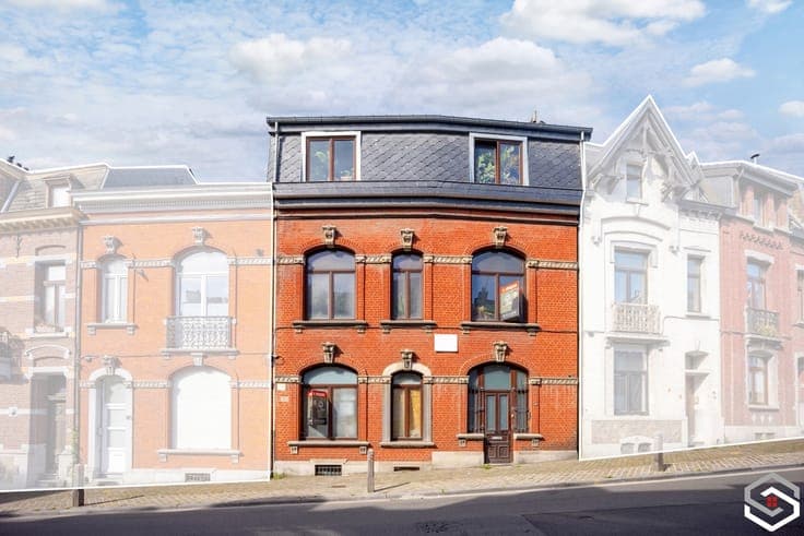 MAGNIFIQUE MAISON DE MAITRE - 4 CHAMBRES - PEB D - LIEGE