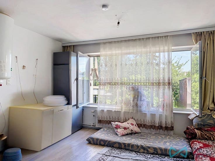 Investment property – 8.5% yield