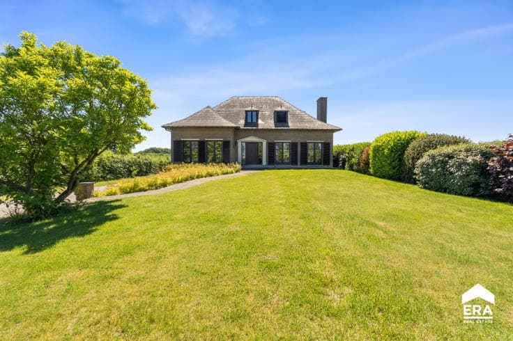 Charming villa with hangar in Bekkevoort