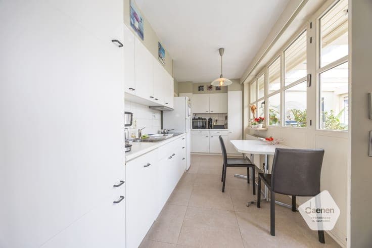 Instapklare halfopen gezinswoning met 3 slpks