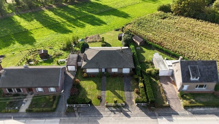 A 3-bedroom bungalow in a very quiet location