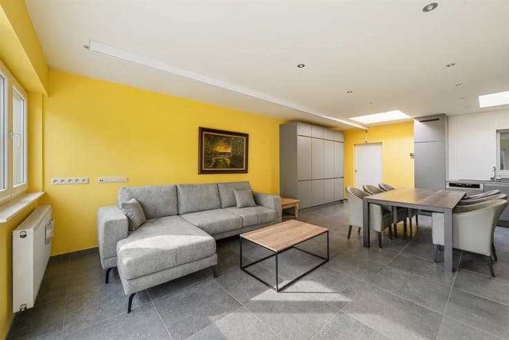 Ruime instapklare woning met 4 slpk, garage en tuin in Heule