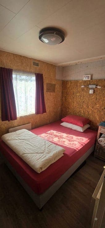 2-bedroom caravan in need of updating