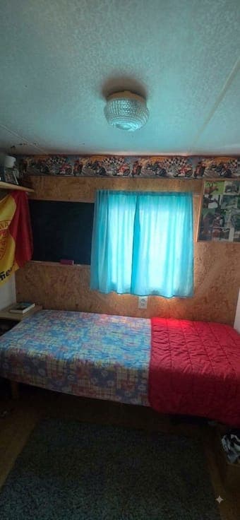 2-bedroom caravan in need of updating