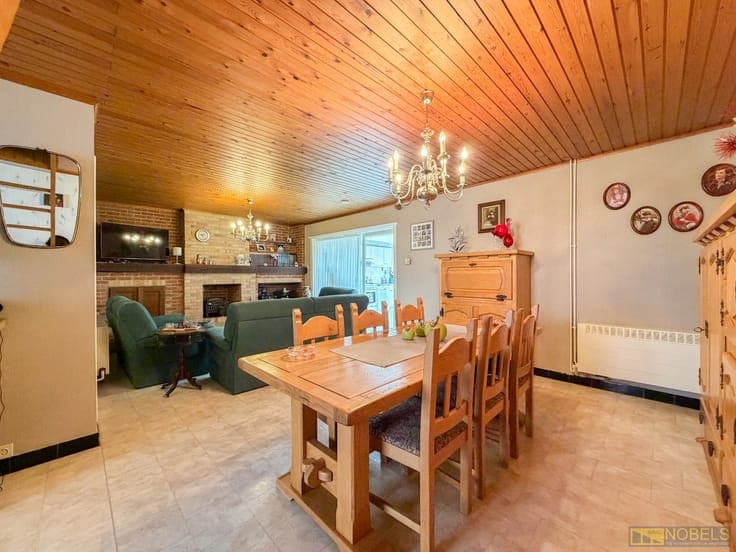 Te koop, Ruime gezinswoning met 5 slaapkamers en inpandig...