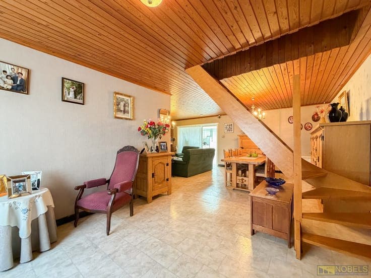 Te koop, Ruime gezinswoning met 5 slaapkamers en inpandig...
