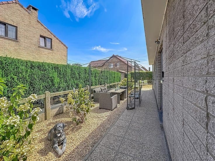 JOLIE VILLA 4F DE TYPE PLAIN-PIED A REMETTRE AU GOUT DU JOUR