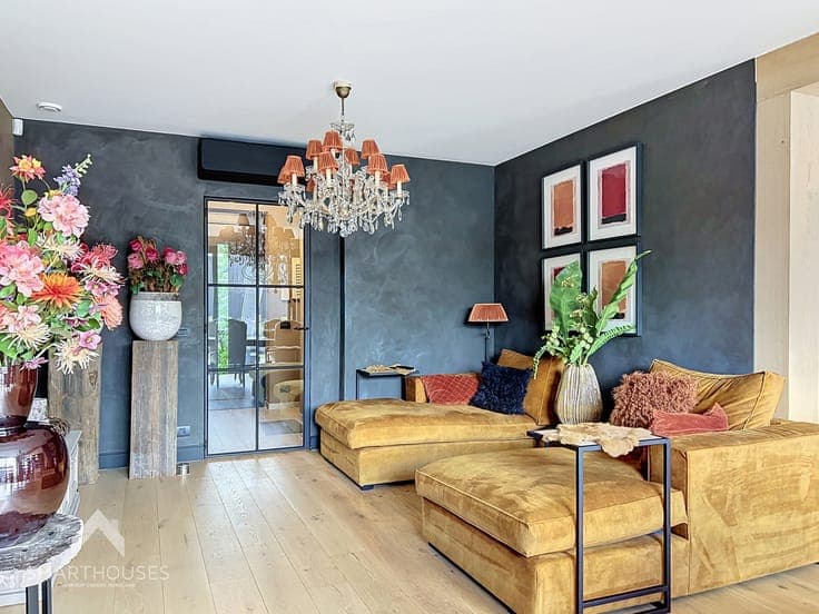 Beautiful home with 3 bedrooms, garage