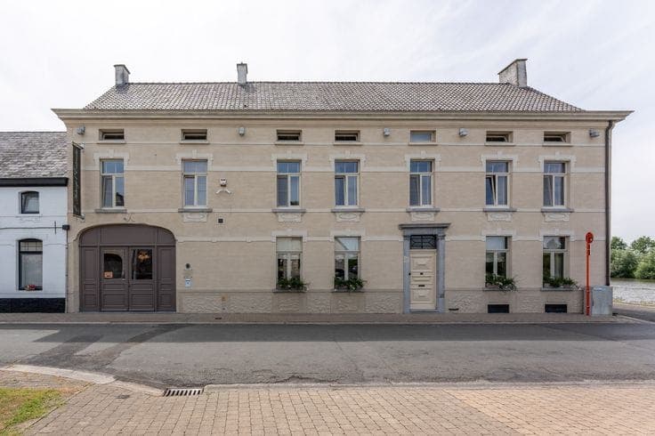 Character hotel-restaurant with a private residence, ideall…