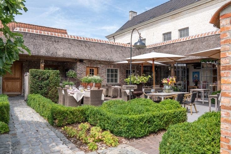 Character hotel-restaurant with a private residence, ideall…