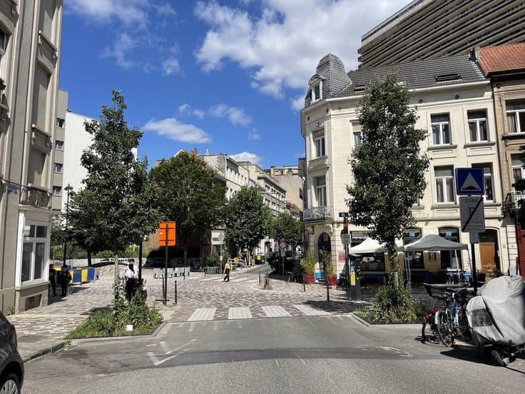 Investment property with strong yield near the European Quar
