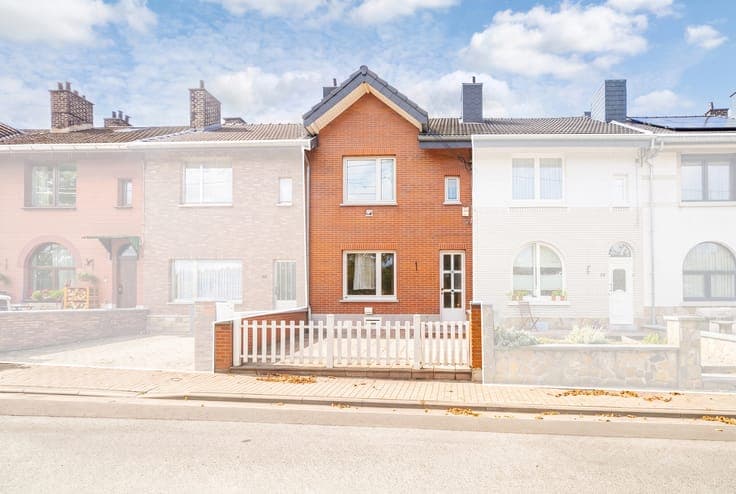 MAGNIFIQUE MAISON - 2 CH - JARDIN/TERRASSE - GARAGE - PEB D