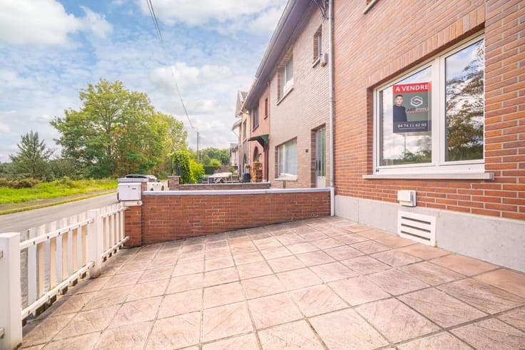 MAGNIFIQUE MAISON - 2 CH - JARDIN/TERRASSE - GARAGE - PEB D