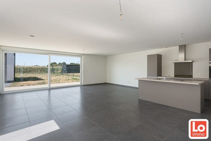 Moderne, instapklare én energiezuinige halfopen woning me...