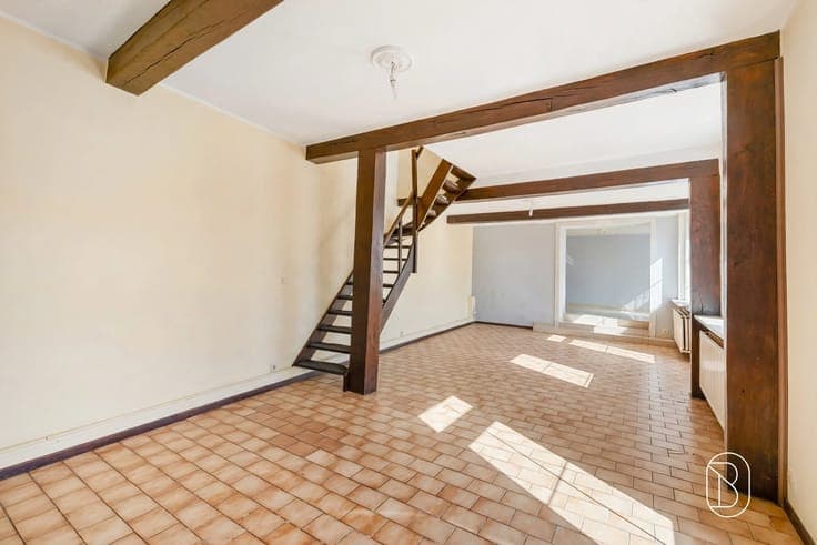 Ideally located house in the center of Lessines