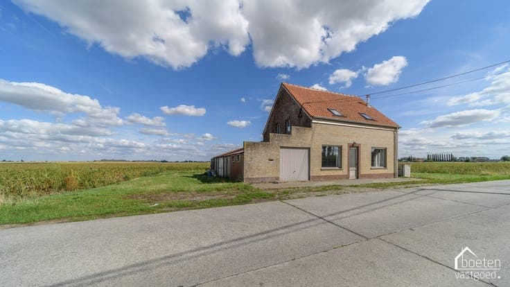 Leisele :Landelijk gelegen renovatiewoning op 1.477 m² gr...