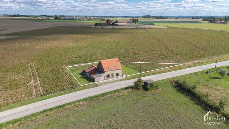Leisele :Landelijk gelegen renovatiewoning op 1.477 m² gr...