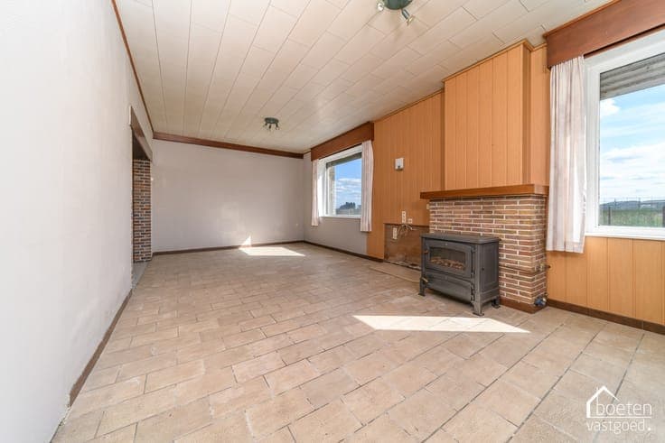 Leisele :Landelijk gelegen renovatiewoning op 1.477 m² gr...