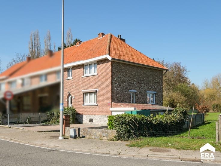 House in Heers