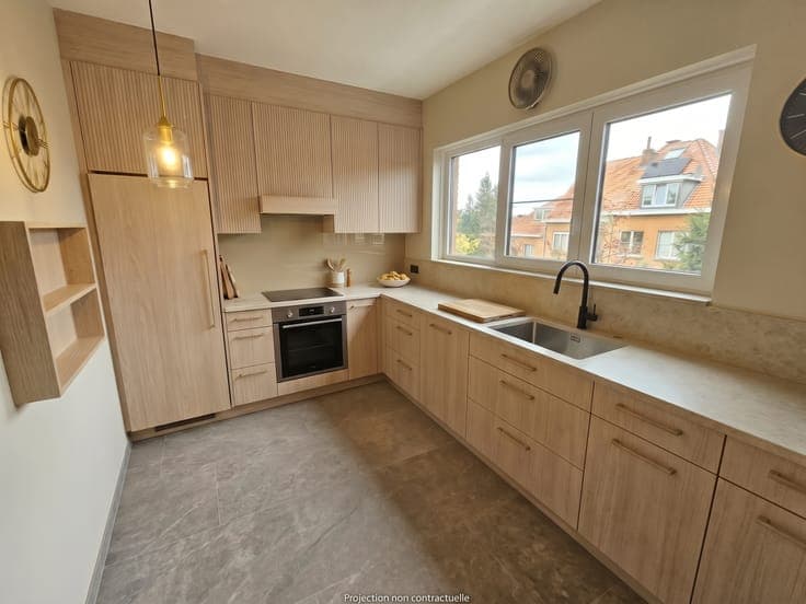 3-bedroom house with garden and garages in Auderghem